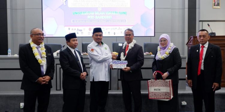 Wakil Rektor 1 UIN Bandung Buka Forum Konseling Internasional: Konselor Harus Siap Hadapi Dunia